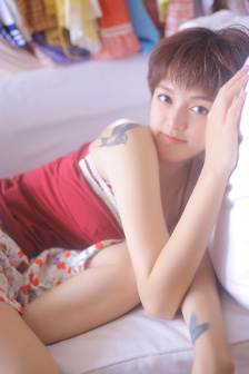 离婚和父亲过夫妻一起住好吗